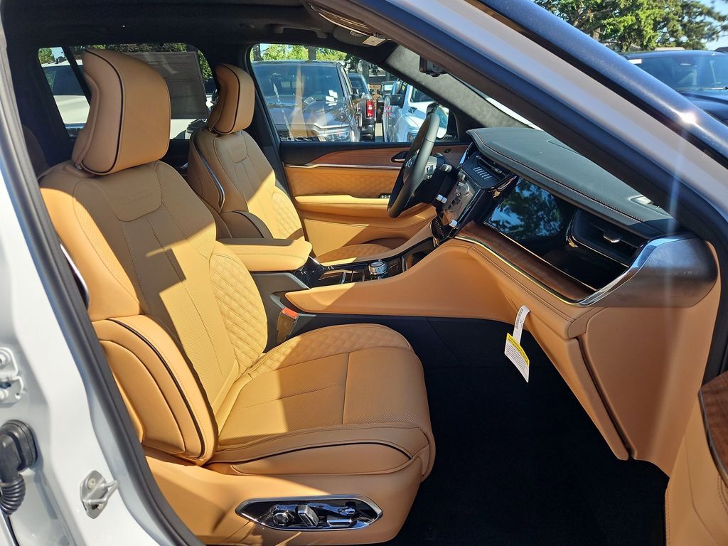 2026 Jeep Grand Cherokee Summit Gresham OR