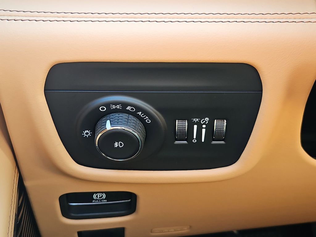 2026 Jeep Grand Cherokee Summit Gresham OR