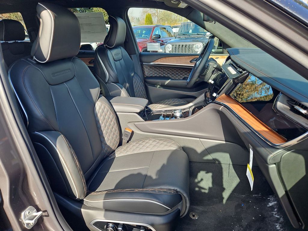 2026 Jeep Grand Cherokee Summit Gresham OR