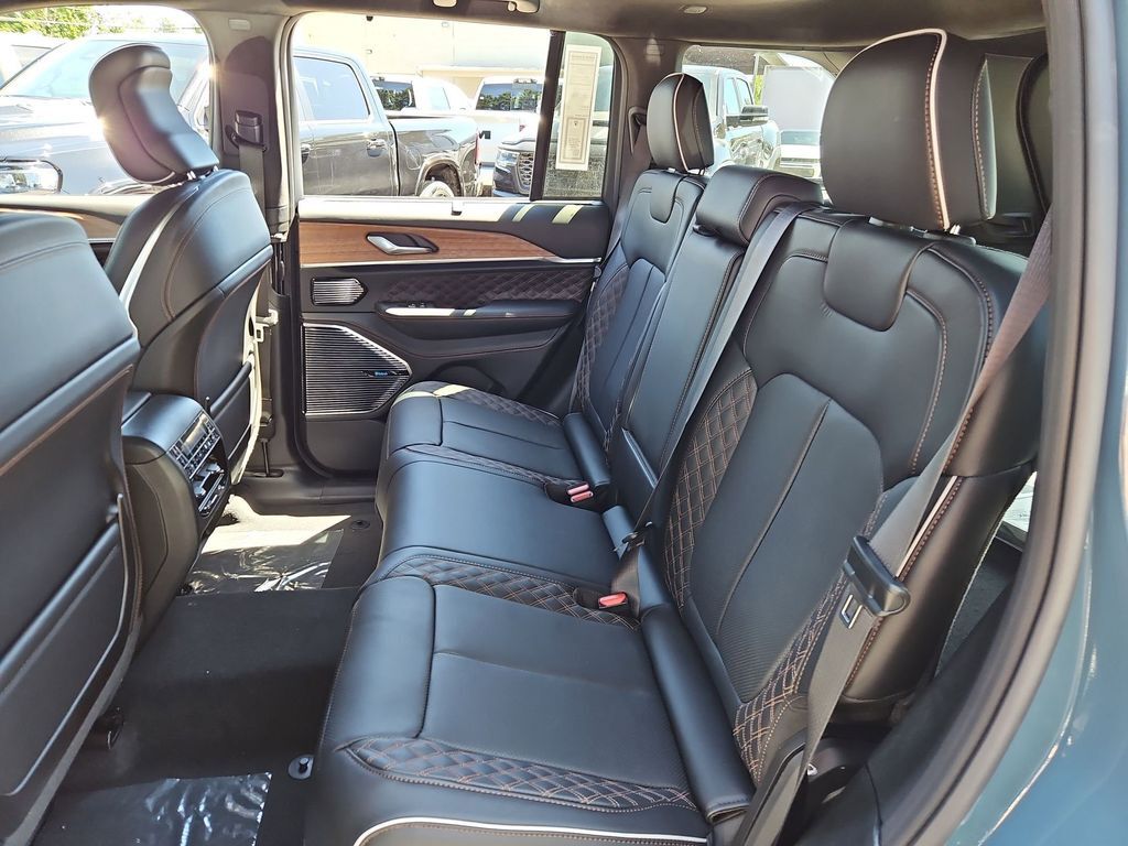 2026 Jeep Grand Cherokee Summit Gresham OR