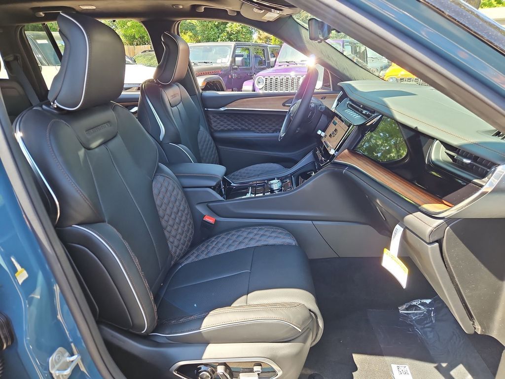 2026 Jeep Grand Cherokee Summit Gresham OR