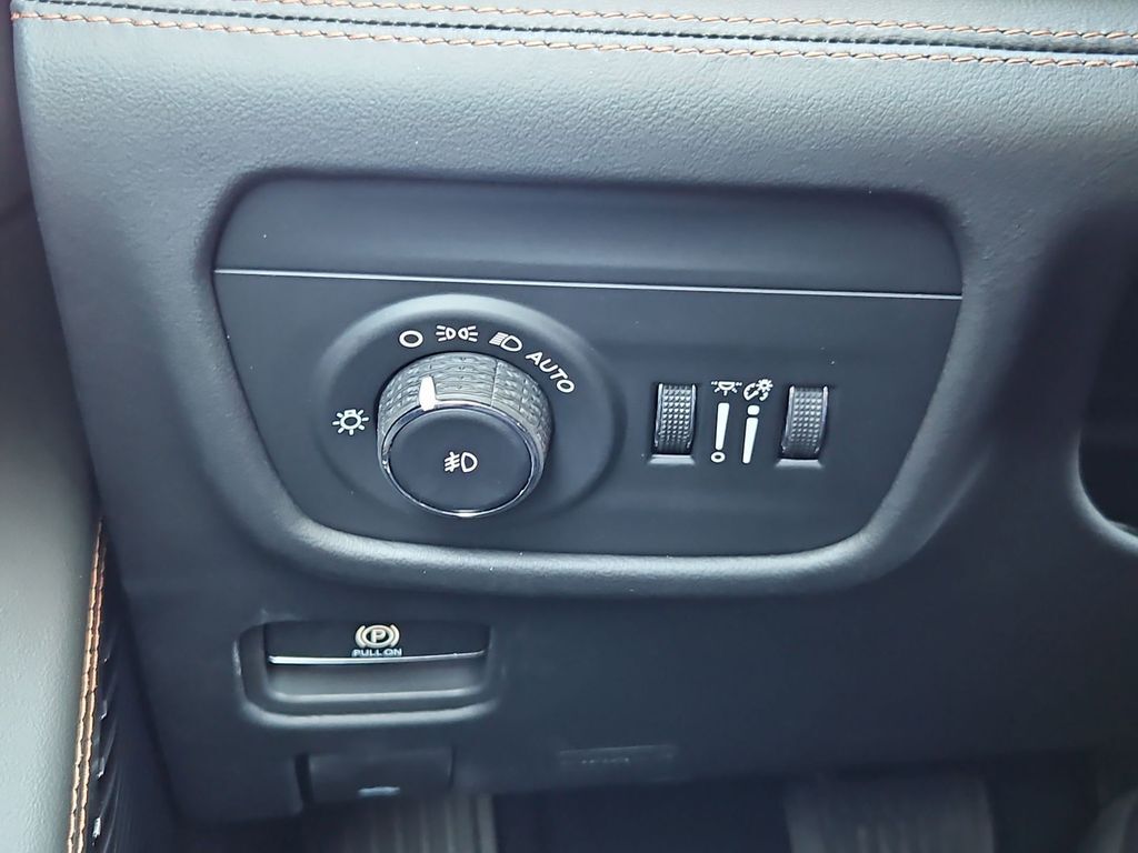 2026 Jeep Grand Cherokee Summit Gresham OR