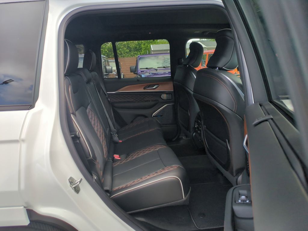 2026 Jeep Grand Cherokee Summit Gresham OR