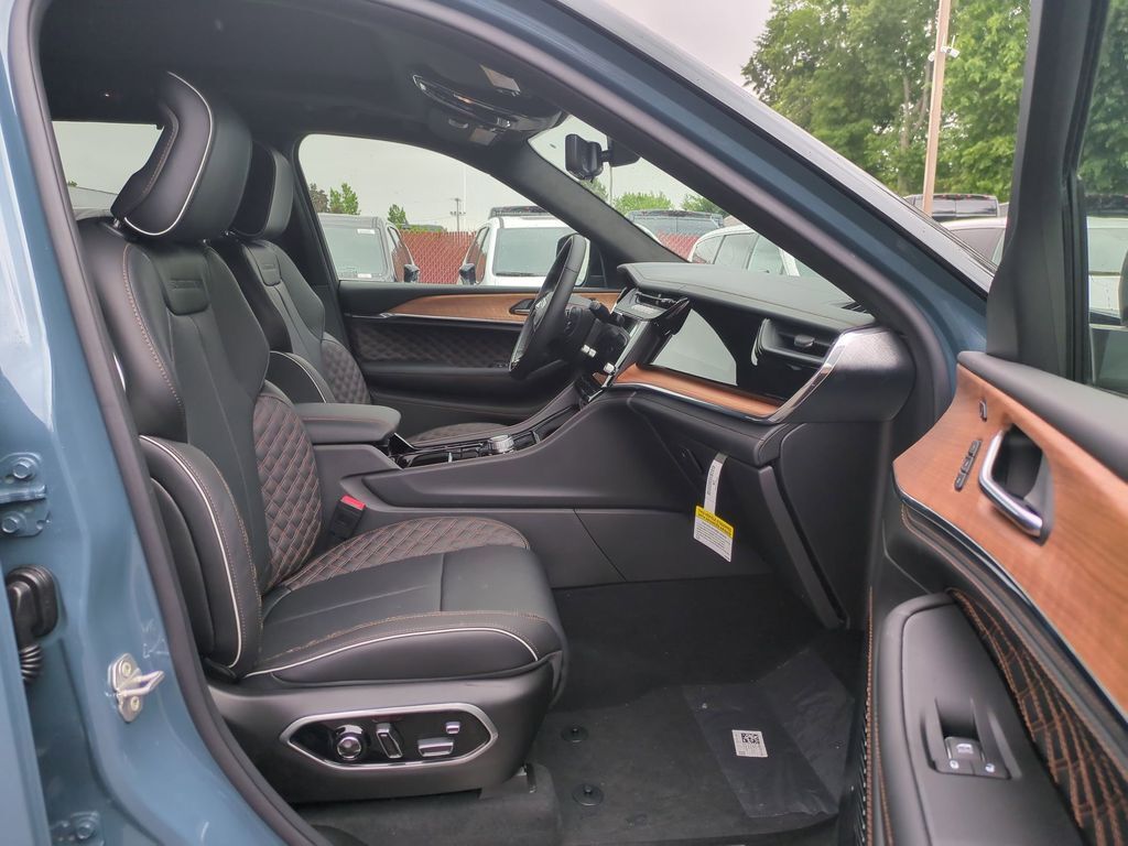 2026 Jeep Grand Cherokee Summit Gresham OR
