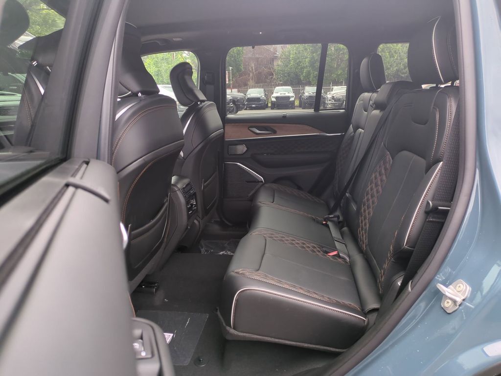 2026 Jeep Grand Cherokee Summit Gresham OR