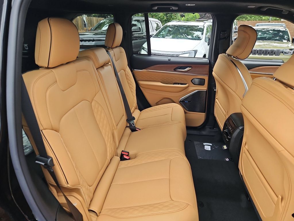 2026 Jeep Grand Cherokee Summit Gresham OR