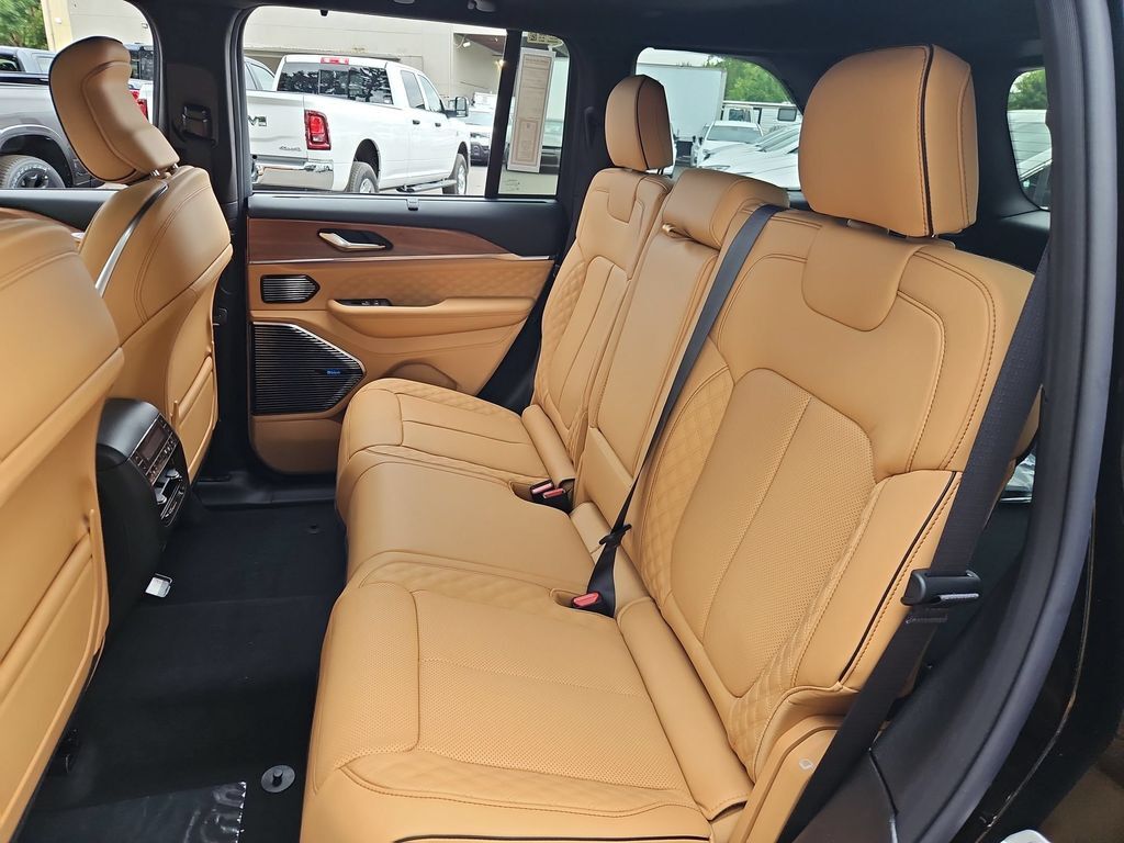 2026 Jeep Grand Cherokee Summit Gresham OR