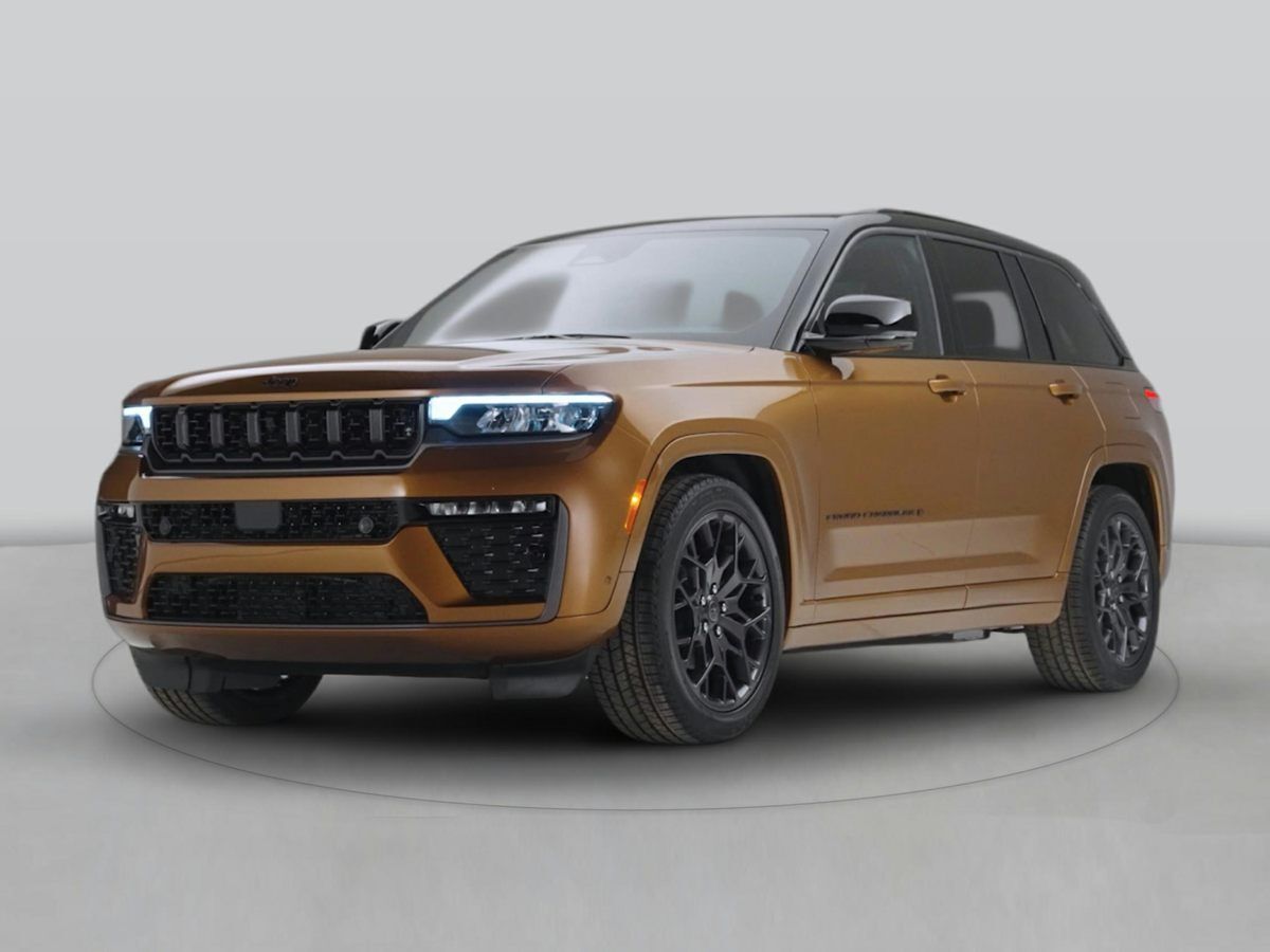 2026 Jeep Grand Cherokee Summit 4x4's photo