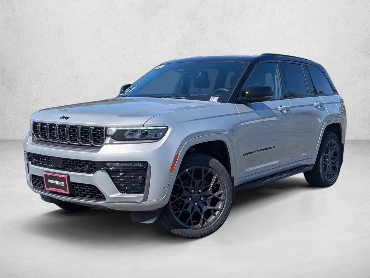 2026 Jeep Grand Cherokee Summit