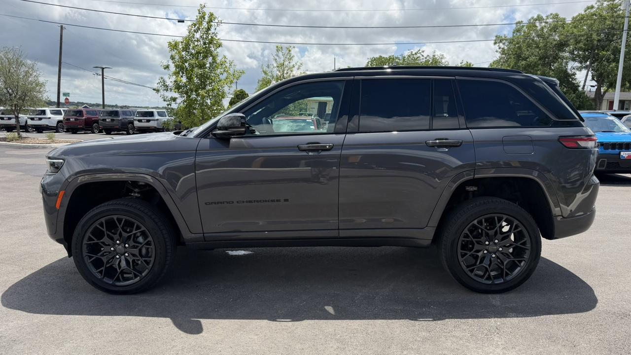 2026 Jeep Grand Cherokee Summit New Braunfels TX