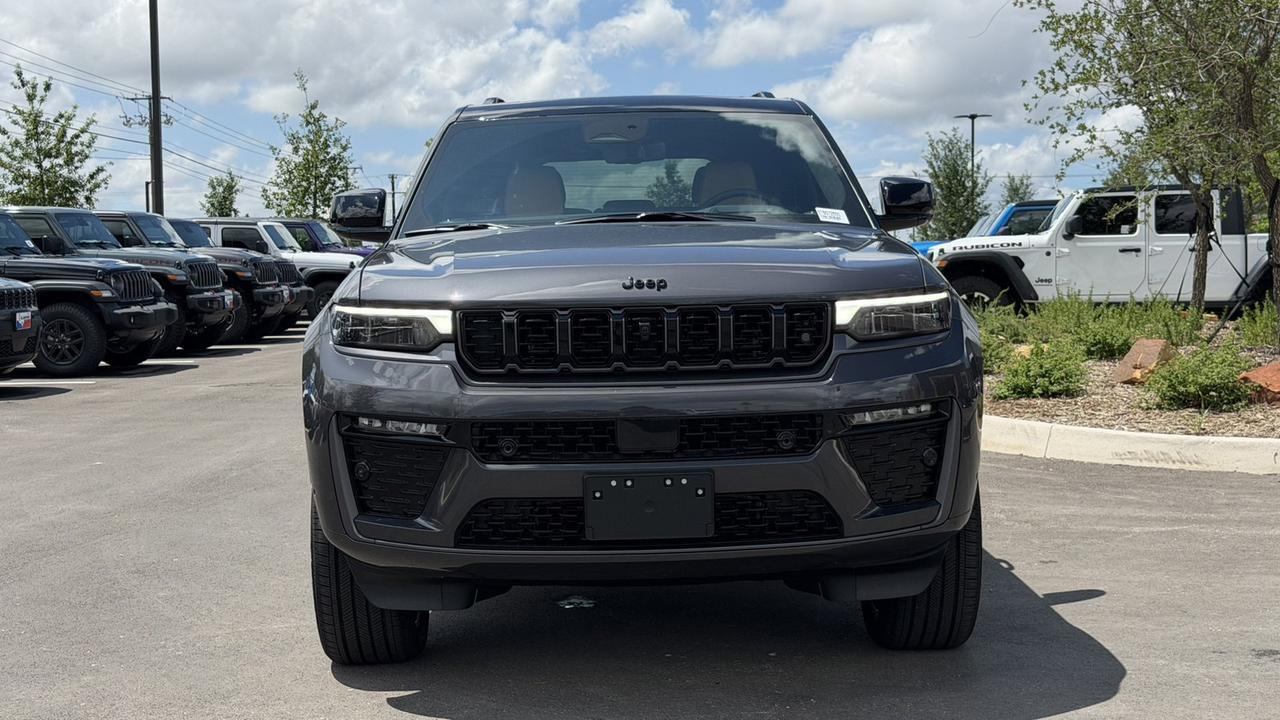 2026 Jeep Grand Cherokee Summit