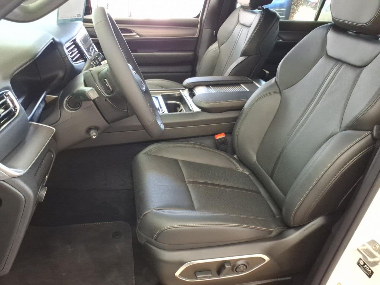 2026 Jeep Grand Wagoneer Uvalde TX