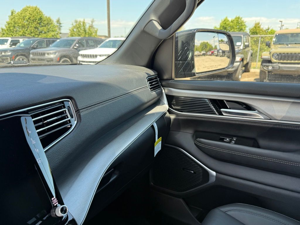 2026 Jeep Grand Wagoneer Crestwood KY