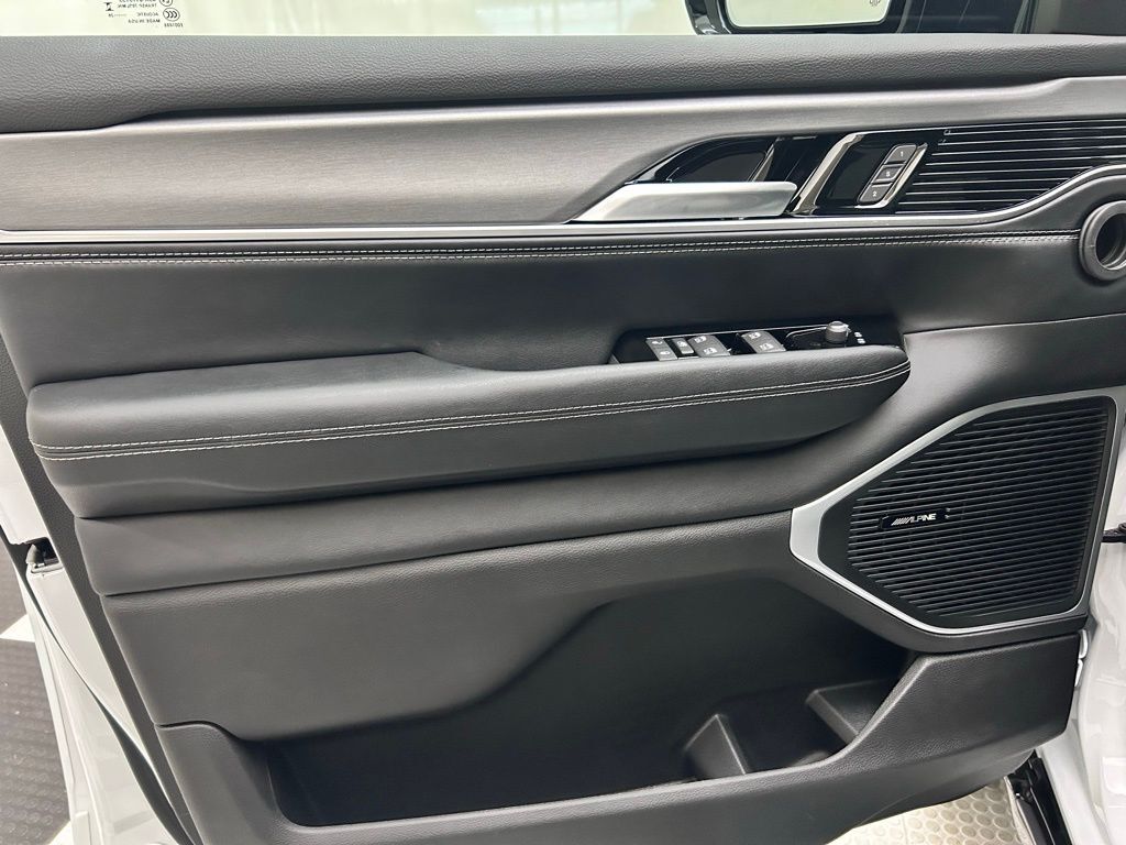 2026 Jeep Grand Wagoneer Portland OR