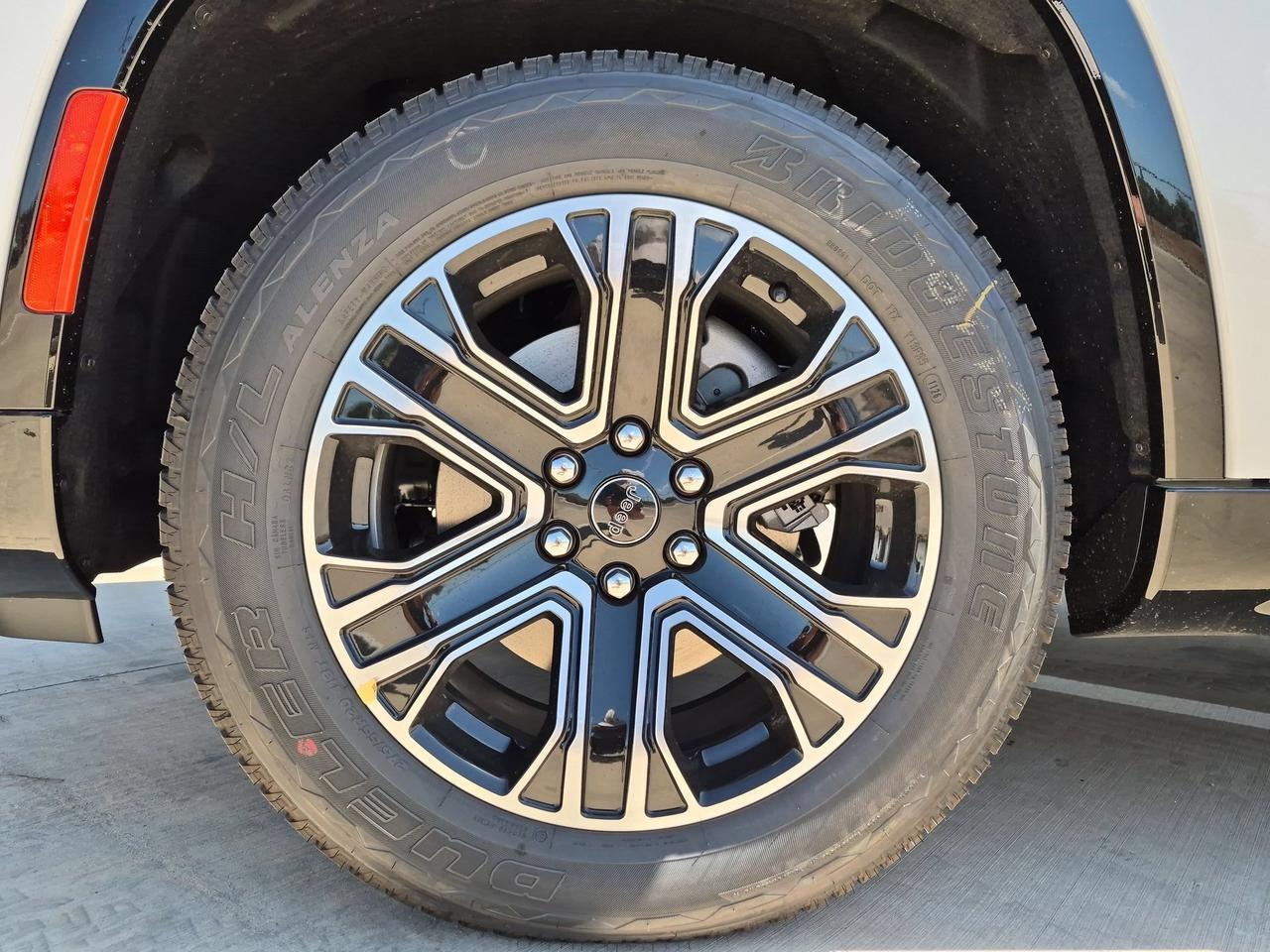 2026 Jeep Grand Wagoneer Castroville TX