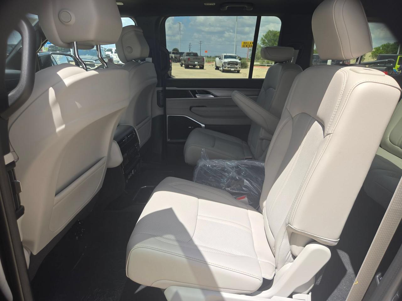 2026 Jeep Grand Wagoneer Castroville TX