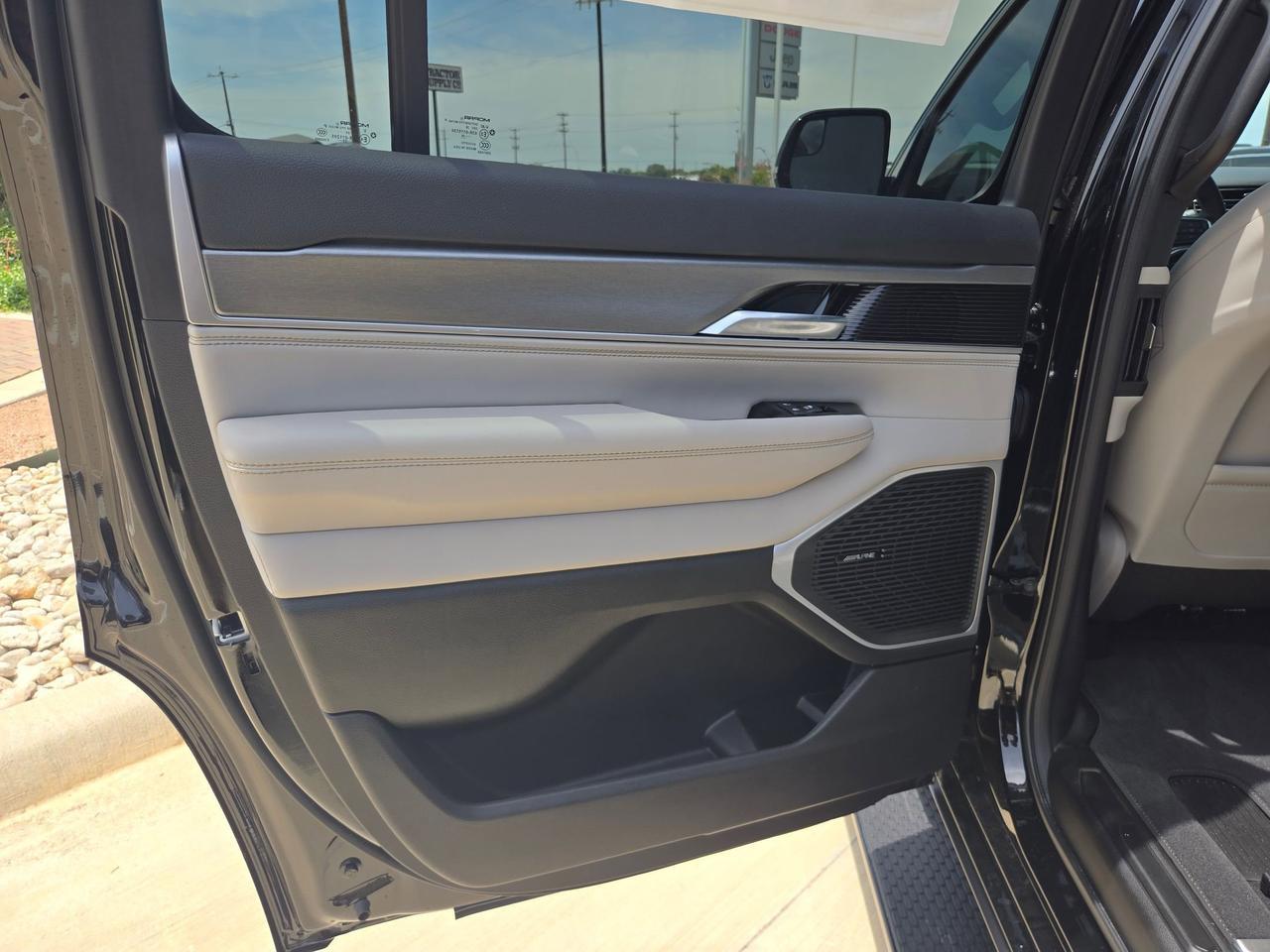 2026 Jeep Grand Wagoneer Castroville TX