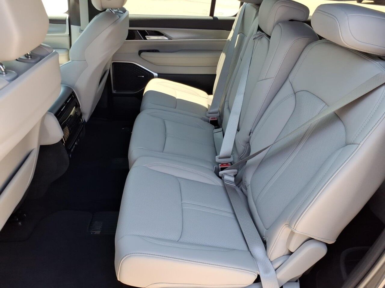 2026 Jeep Grand Wagoneer L Uvalde TX