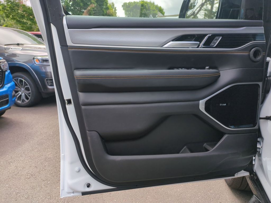 2026 Jeep Grand Wagoneer L Gresham OR