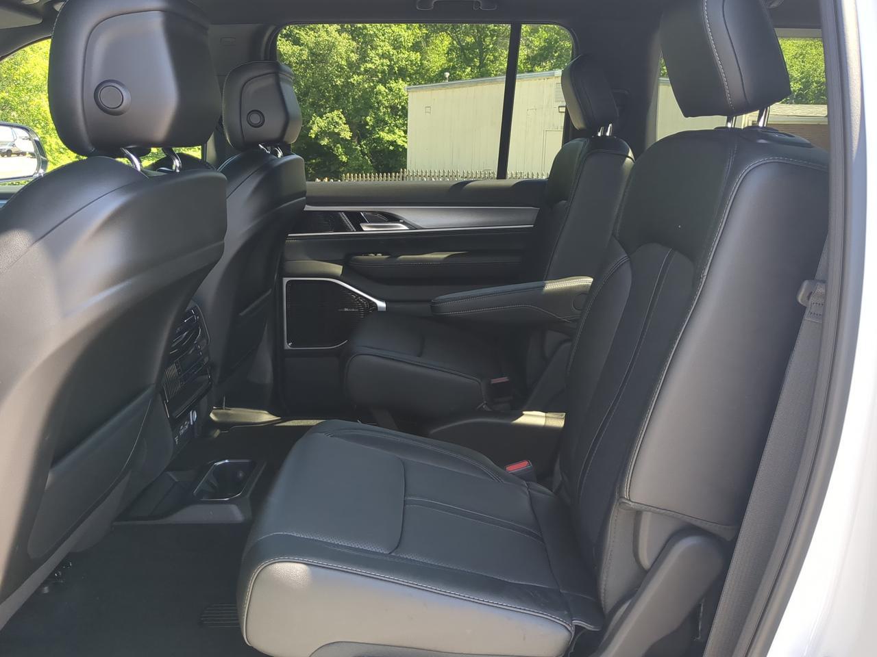 2026 Jeep Grand Wagoneer L Limited Altitude Appleton WI