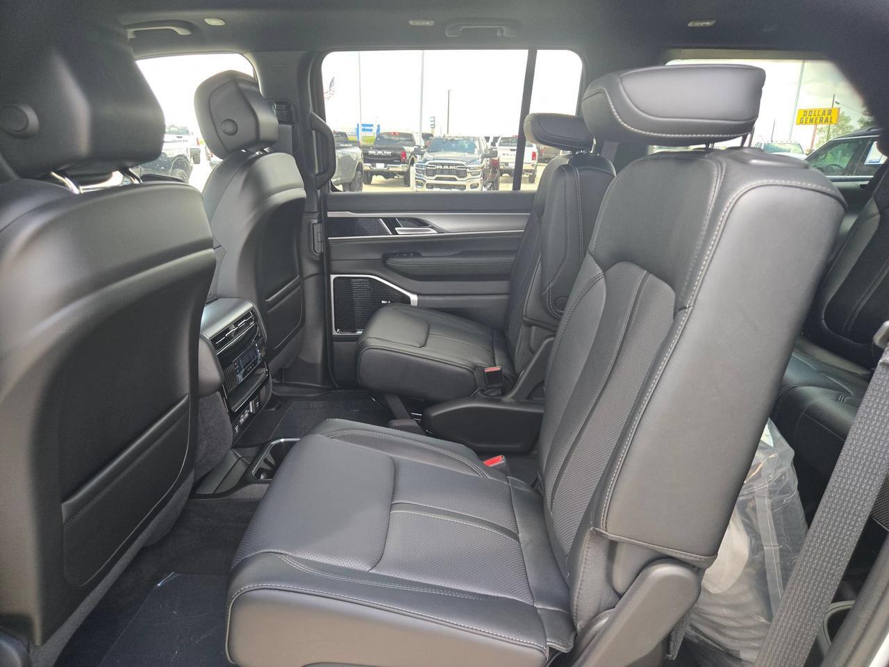 2026 Jeep Grand Wagoneer L Limited Altitude Castroville TX