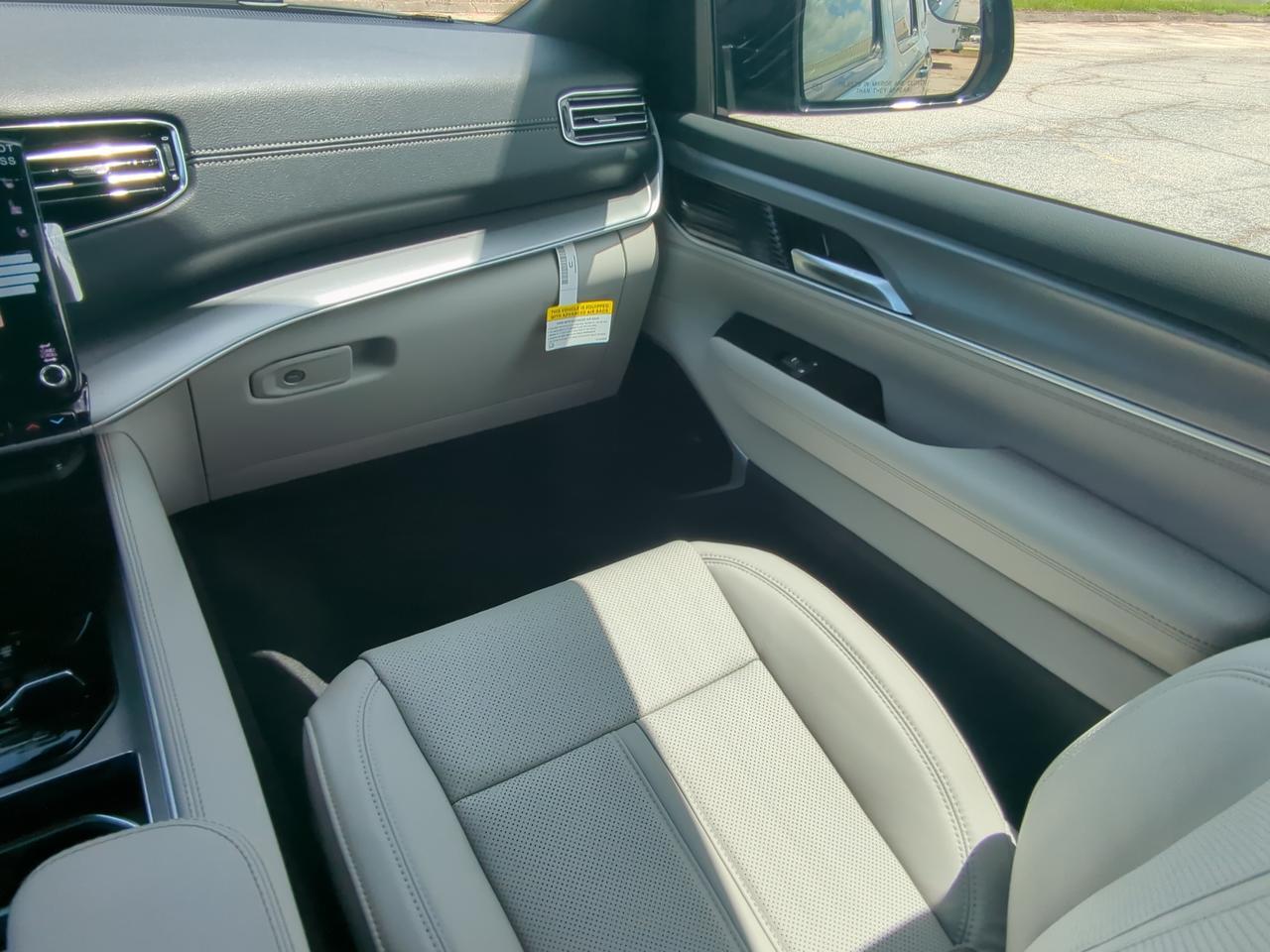 2026 Jeep Grand Wagoneer L Limited Altitude Winder GA
