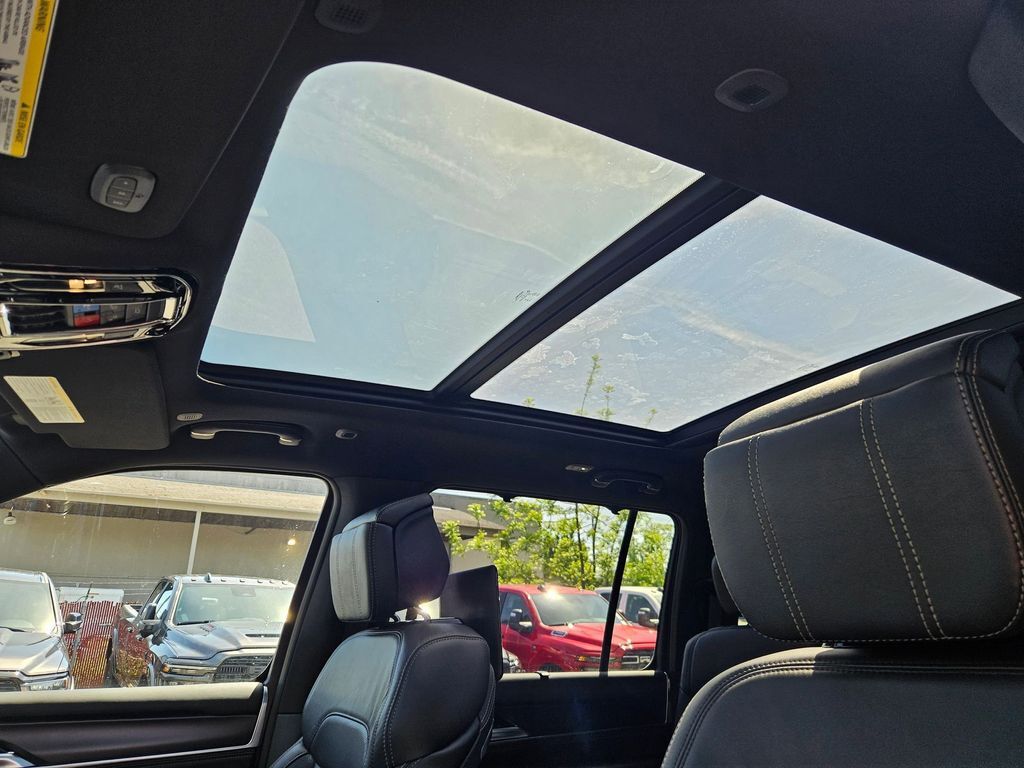 2026 Jeep Grand Wagoneer L Summit Obsidian Gresham OR