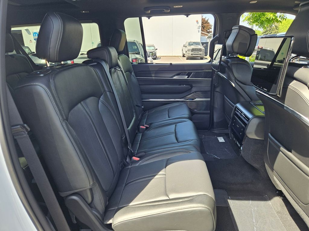 2026 Jeep Grand Wagoneer L Summit Obsidian Gresham OR