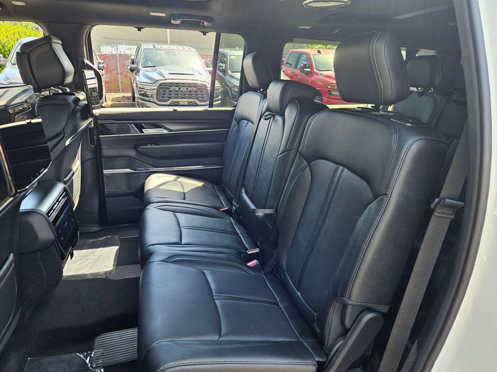 2026 Jeep Grand Wagoneer L Summit Obsidian Gresham OR
