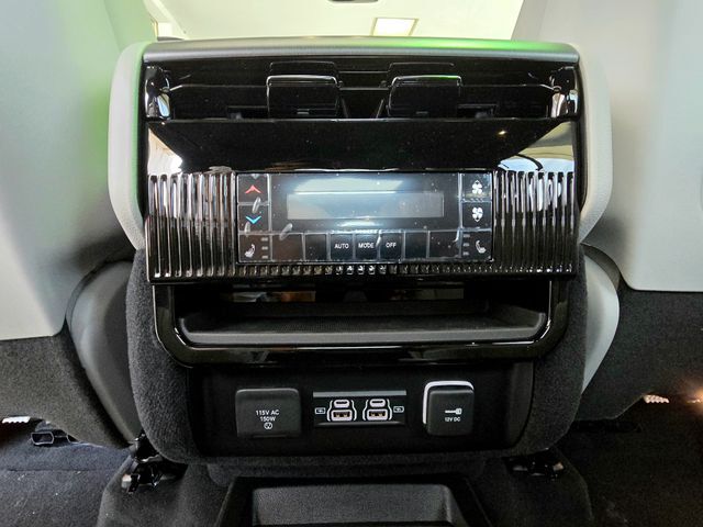 2026 Jeep Grand Wagoneer Limited Altitude Folsom CA