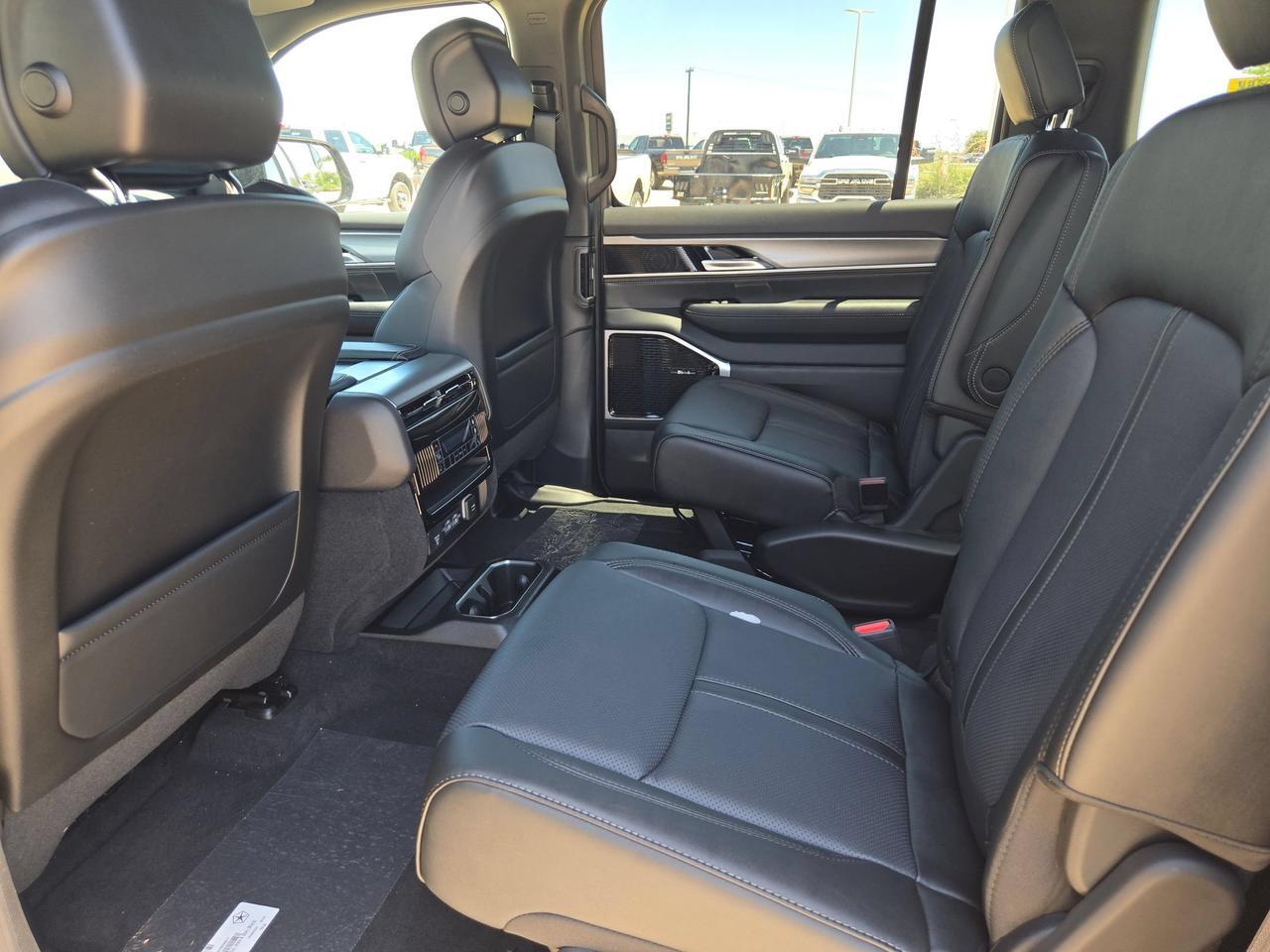 2026 Jeep Grand Wagoneer Limited Altitude Castroville TX