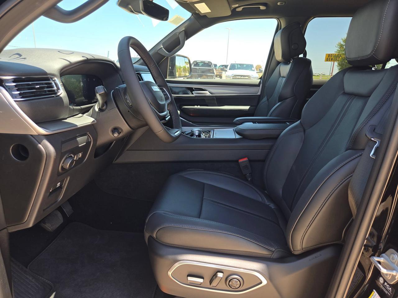 2026 Jeep Grand Wagoneer Limited Altitude Castroville TX