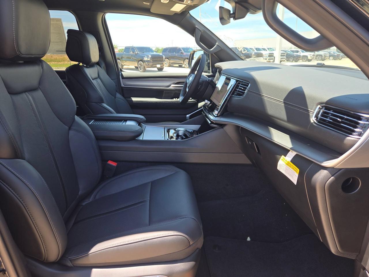 2026 Jeep Grand Wagoneer Limited Altitude Castroville TX