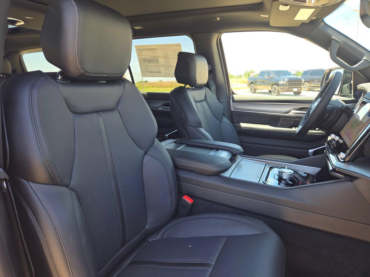 2026 Jeep Grand Wagoneer Limited Altitude Castroville TX