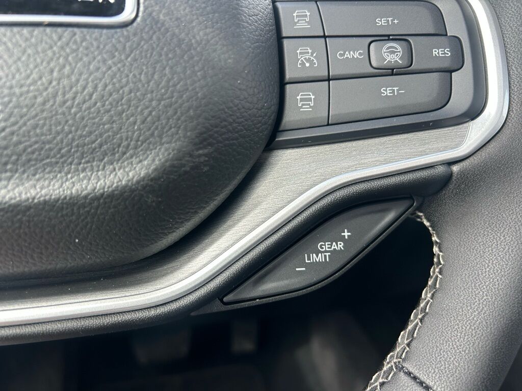 2026 Jeep Grand Wagoneer Limited Crestwood KY