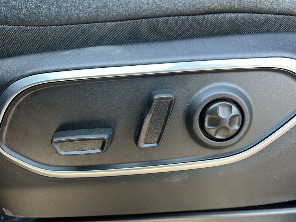 2026 Jeep Grand Wagoneer Limited Crestwood KY