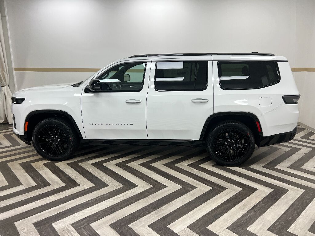 2026 Jeep Grand Wagoneer Limited Reserve Gasoline