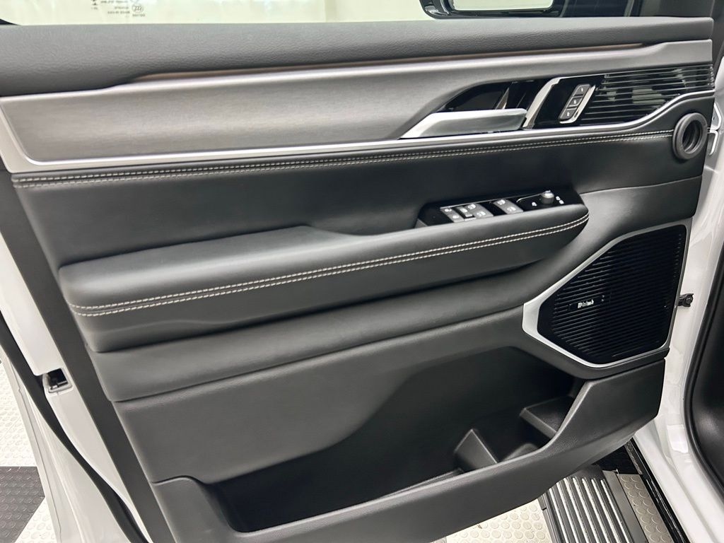 2026 Jeep Grand Wagoneer Limited Reserve Portland OR