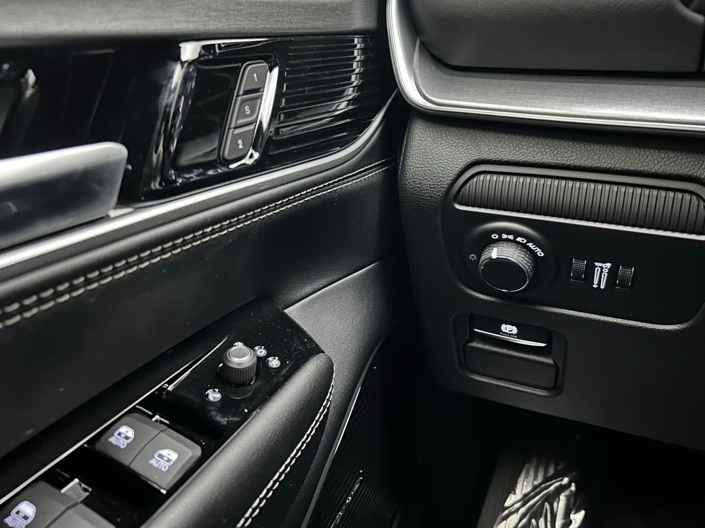 2026 Jeep Grand Wagoneer Limited Reserve Portland OR