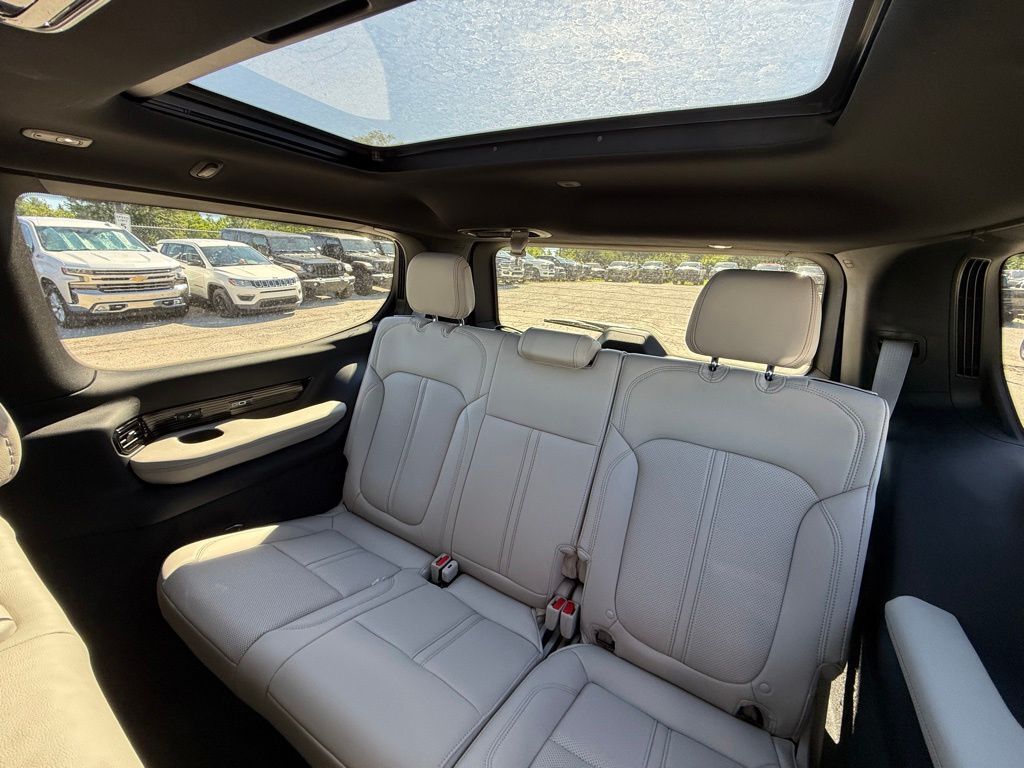 2026 Jeep Grand Wagoneer Summit Obsidian Crestwood KY