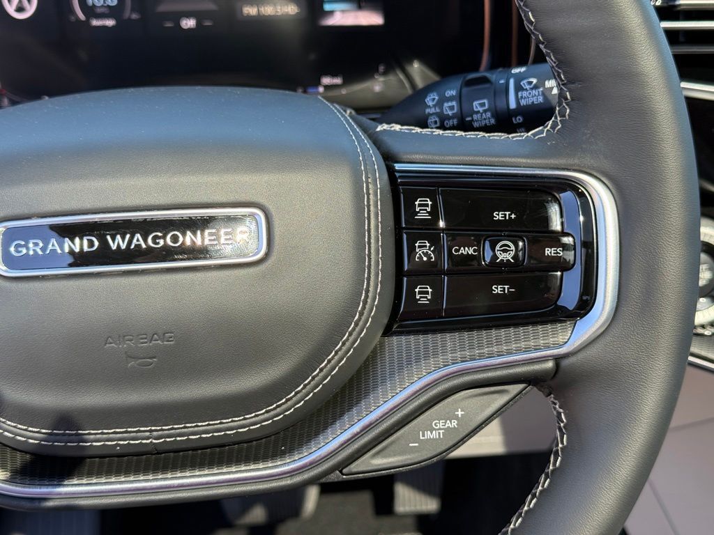 2026 Jeep Grand Wagoneer Summit Obsidian Crestwood KY