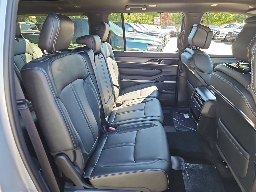2026 Jeep Grand Wagoneer Summit Obsidian Gresham OR
