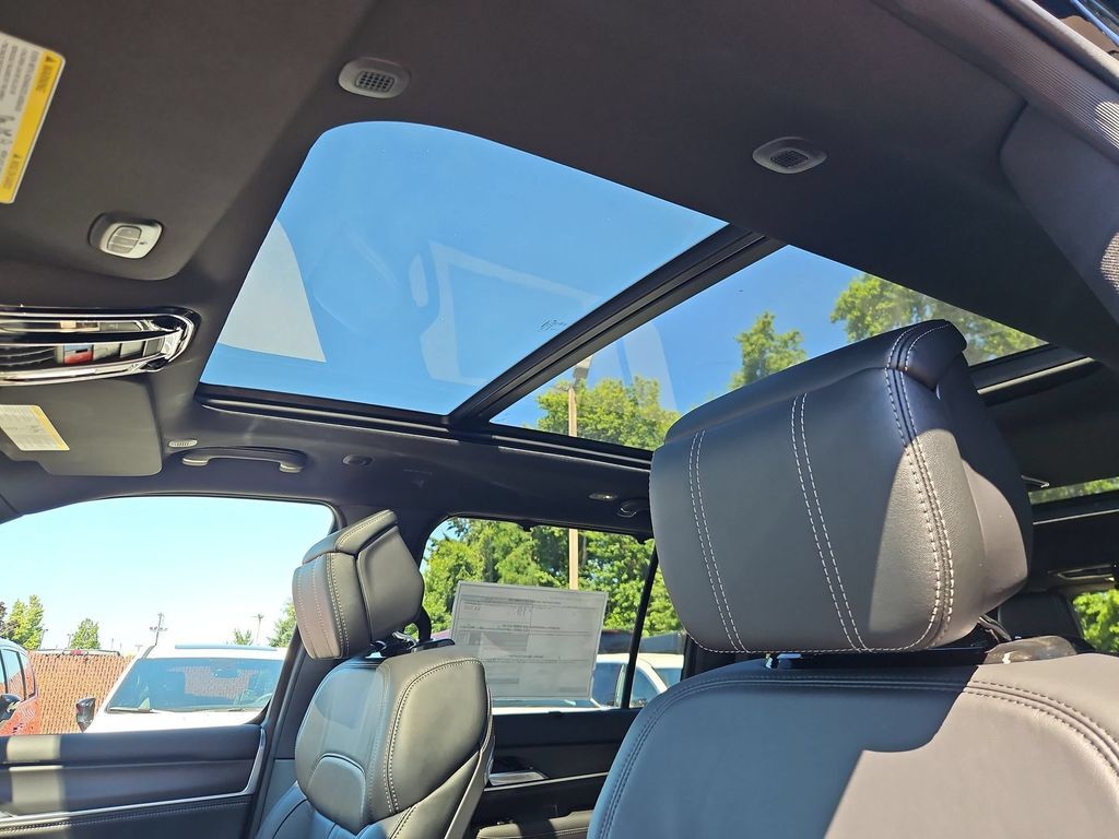 2026 Jeep Grand Wagoneer Summit Obsidian Gresham OR