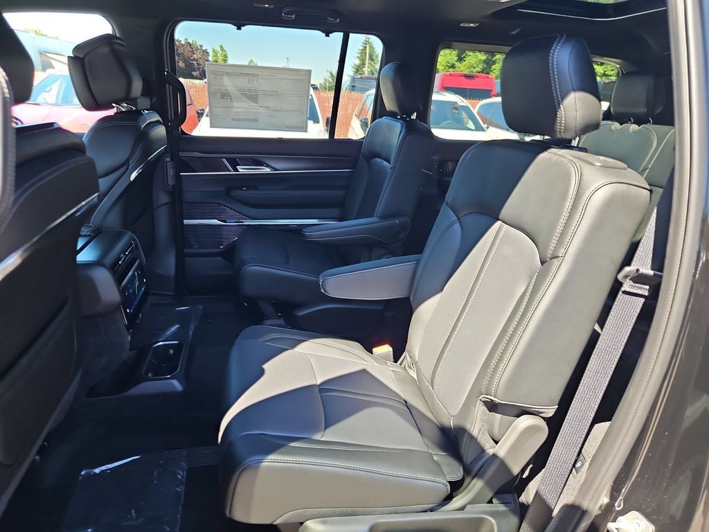 2026 Jeep Grand Wagoneer Summit Obsidian Gresham OR