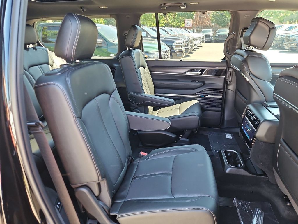 2026 Jeep Grand Wagoneer Summit Obsidian Gresham OR