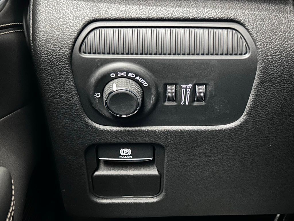 2026 Jeep Grand Wagoneer Summit Obsidian Portland OR