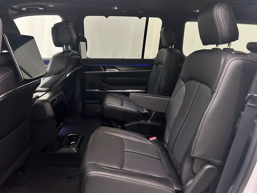 2026 Jeep Grand Wagoneer Summit Obsidian Portland OR