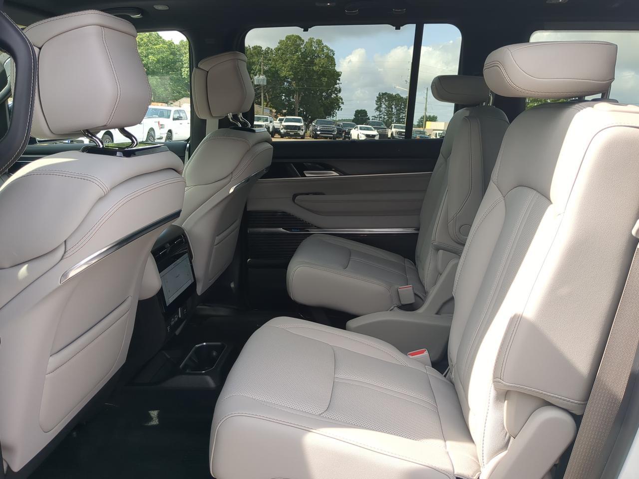 2026 Jeep Grand Wagoneer Summit Obsidian Winder GA