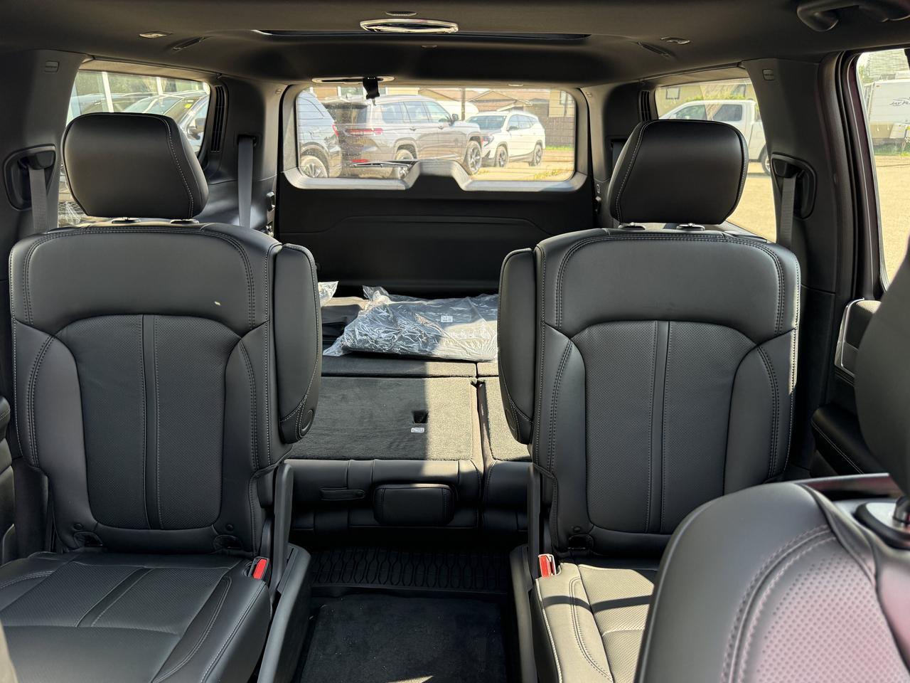 2026 Jeep Grand Wagoneer Upland 4x4 SUV | 3L Hurricane | 3 Row Seating | Leather | Dual Pane Pano Sunroof | 12IN Touchscreen Redwater AB