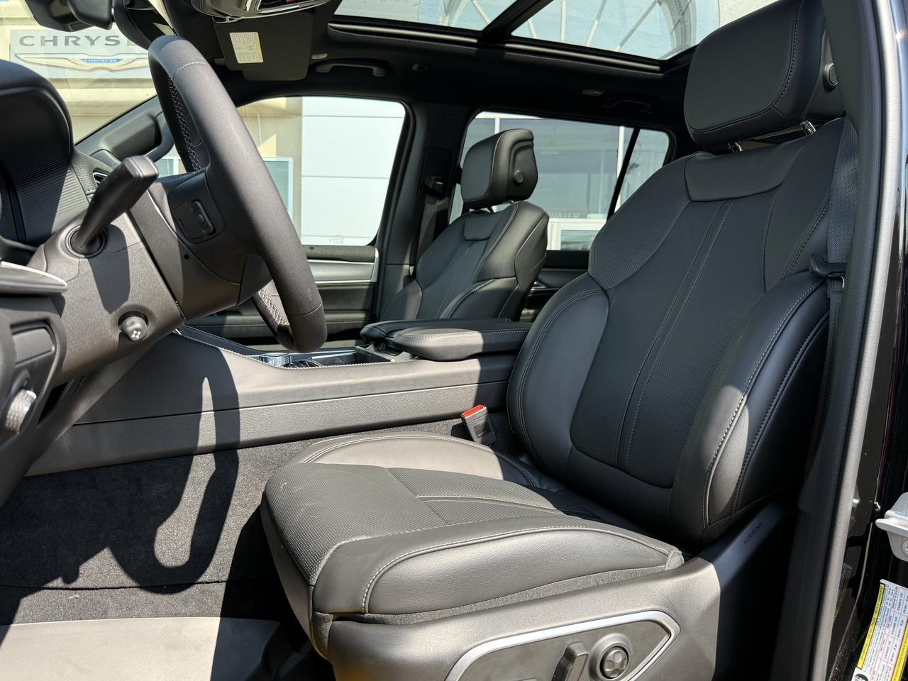 2026 Jeep Grand Wagoneer Upland 4x4 SUV | 3L Hurricane | 3 Row Seating | Leather | Dual Pane Pano Sunroof | 12IN Touchscreen Redwater AB